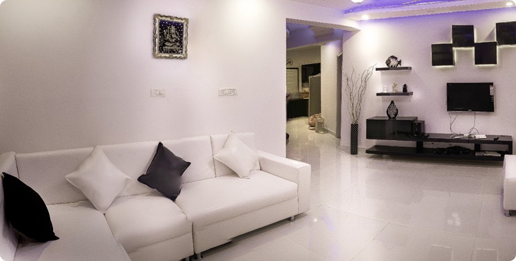 Modern Minimalist White Living Room – Elegant Comfort & Style.